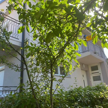 Apartment Gardenview - New! Krk Town Exterior photo
