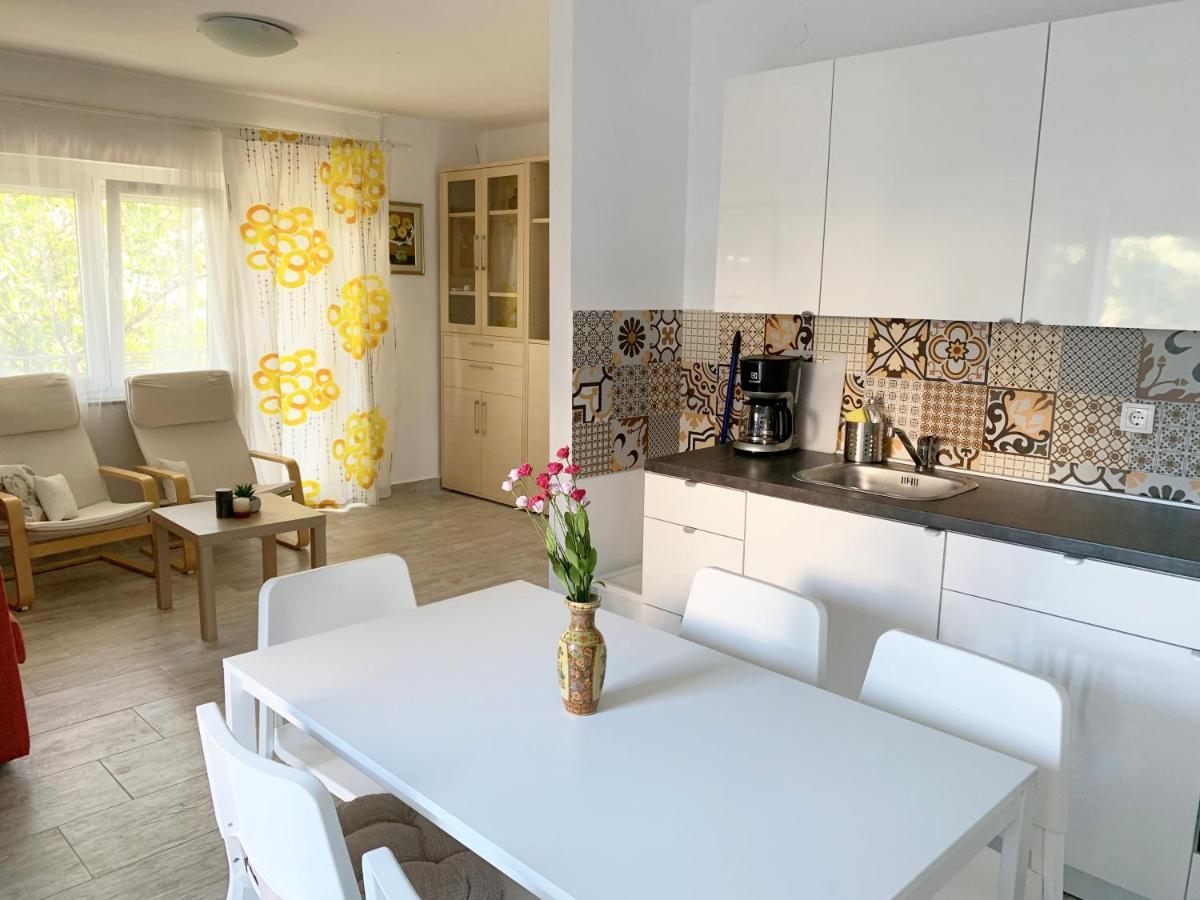 Apartment Gardenview - New! Krk Town Exterior photo