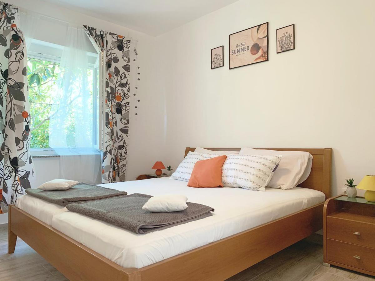 Apartment Gardenview - New! Krk Town Exterior photo
