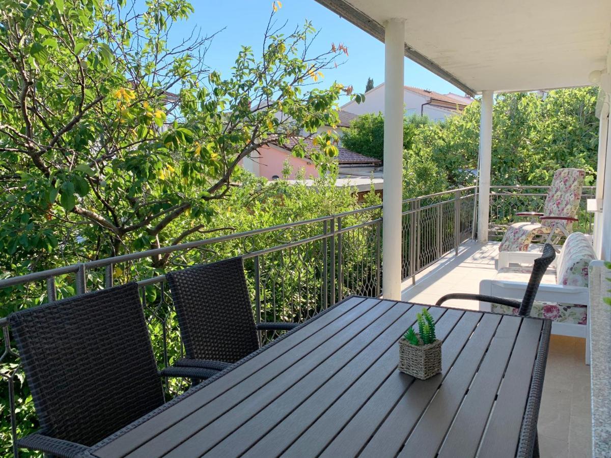Apartment Gardenview - New! Krk Town Exterior photo