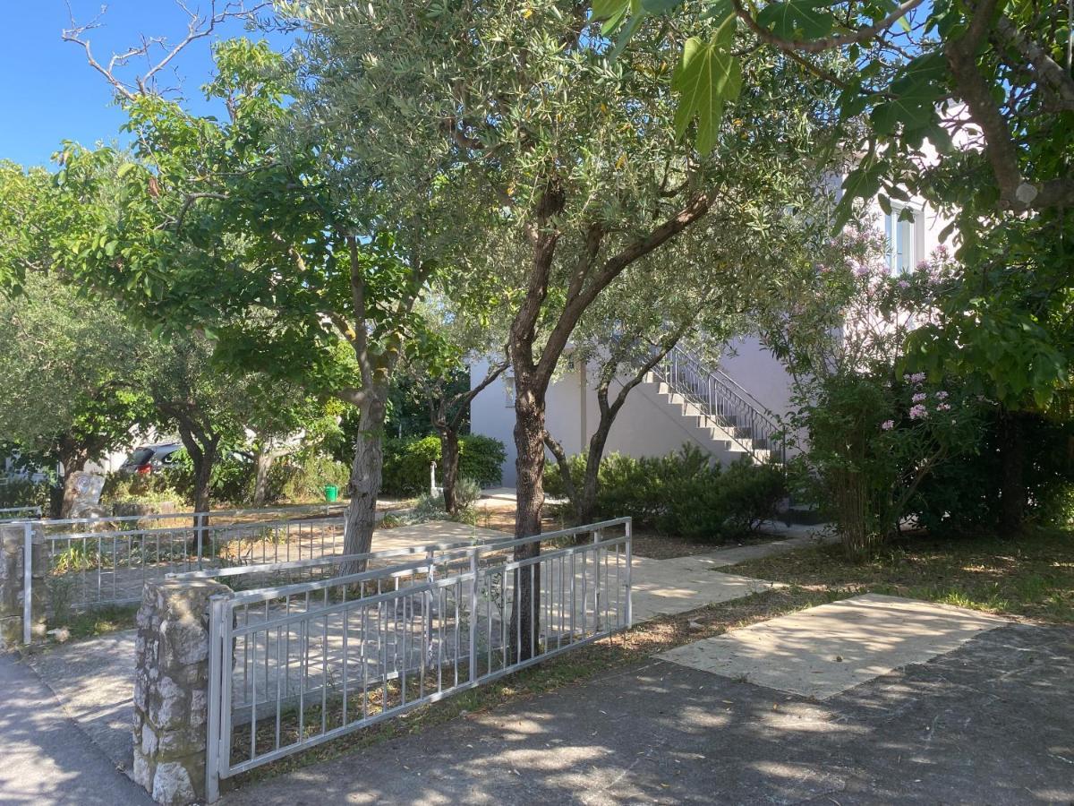 Apartment Gardenview - New! Krk Town Exterior photo